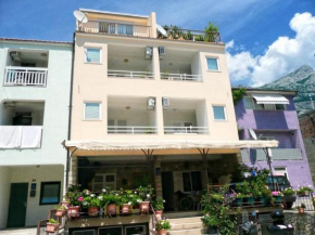 Apartments Ivica - 100m from the beach